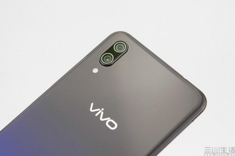 vivox23和vivox23幻彩版区别（顶级机型继承与超越:vivo X23）