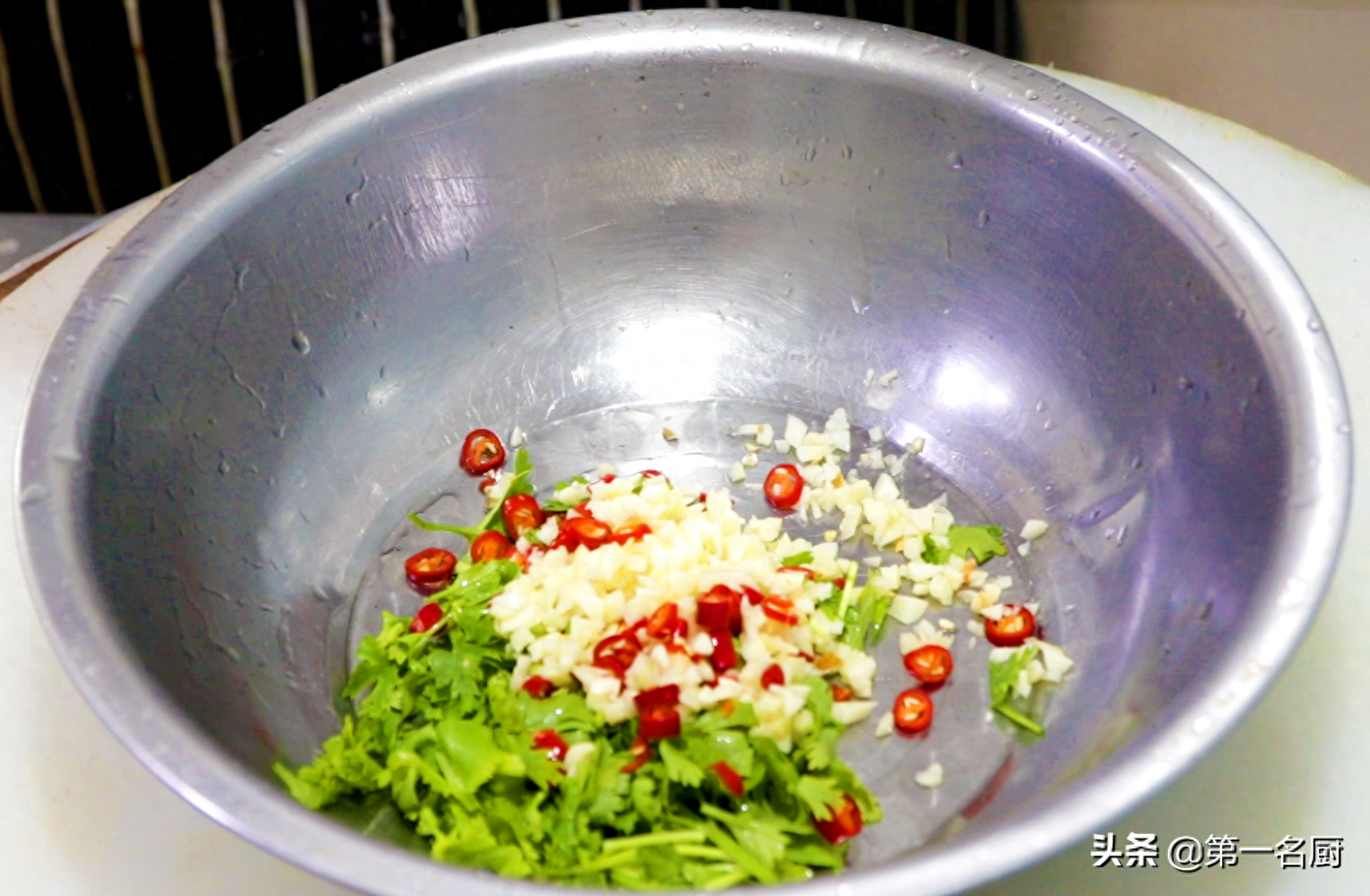 夏季菜谱大全家常菜(分享5道最下饭的家常菜)