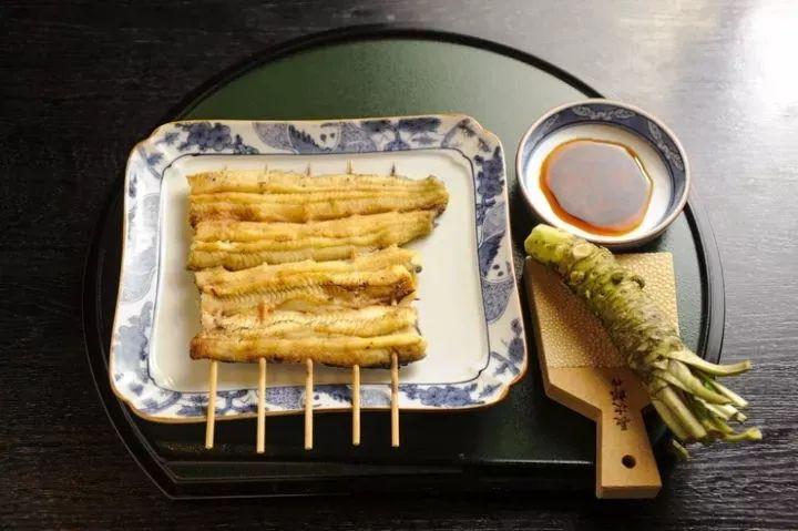 河鳗和海鳗的区别在哪（带你了解可食用鳗鱼的种类）